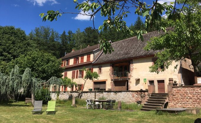 Gîte dans une prairie